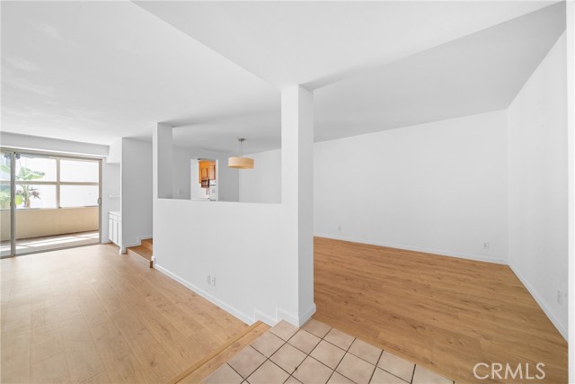 14144 Dickens ST Unit: 122