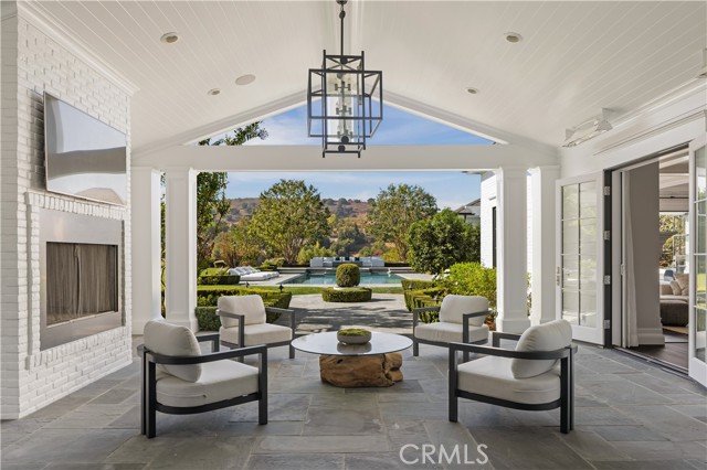 24200 HIDDEN RIDGE RD