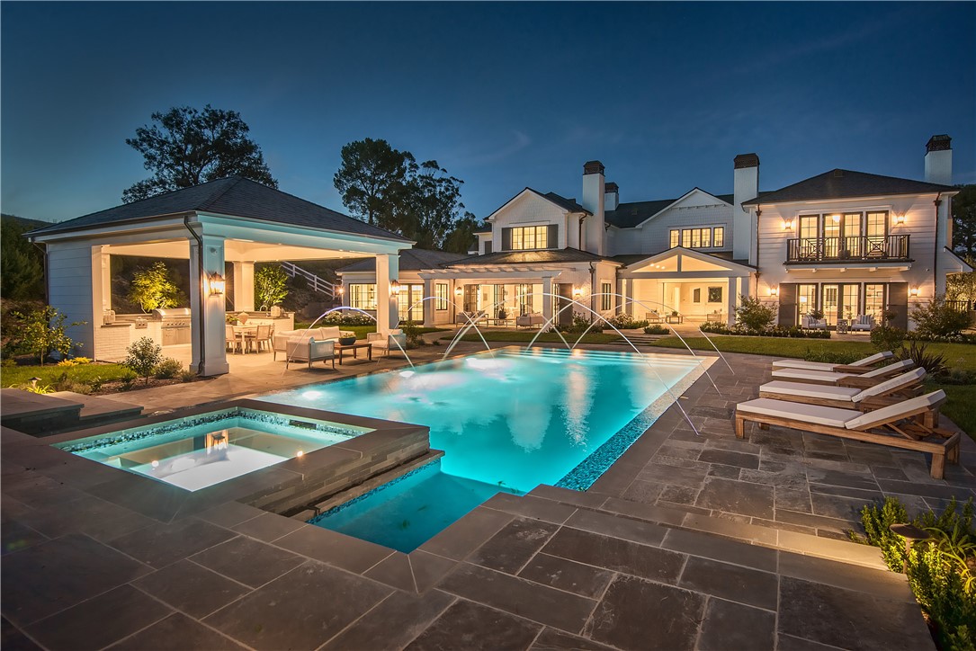 24200 HIDDEN RIDGE RD