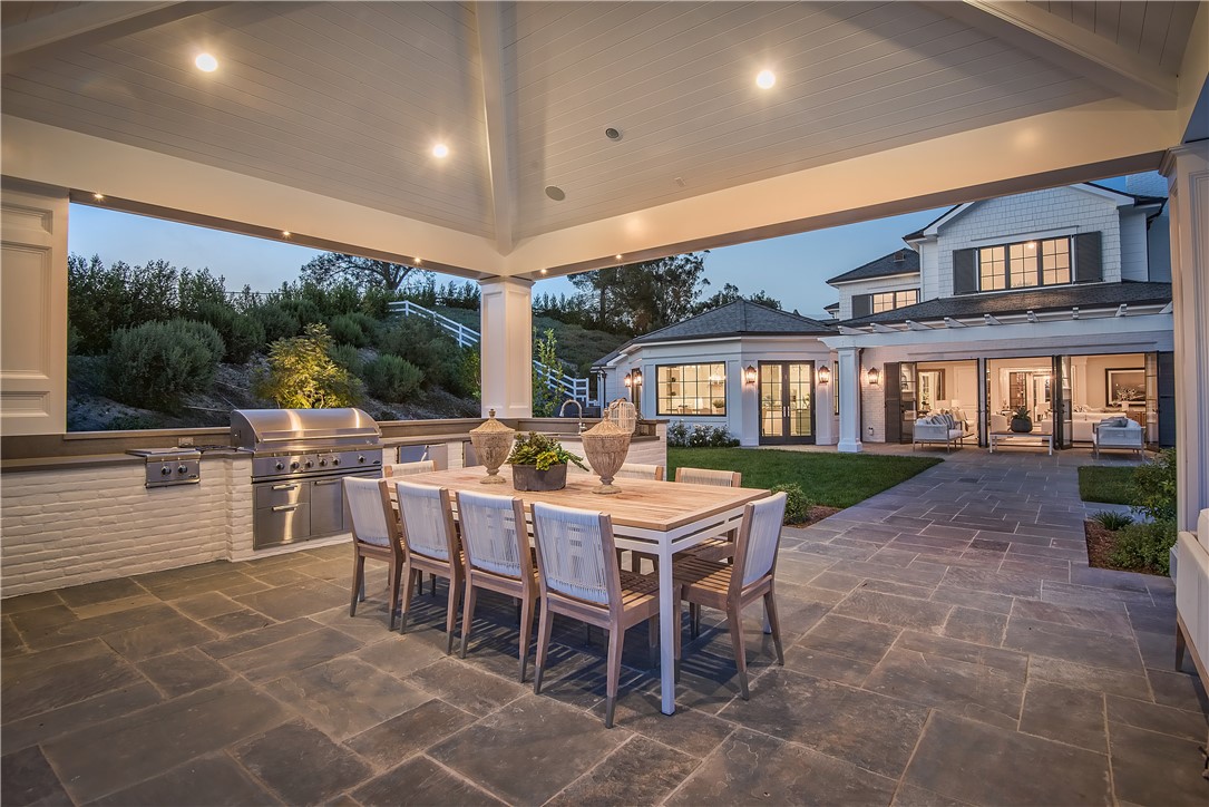 24200 HIDDEN RIDGE RD