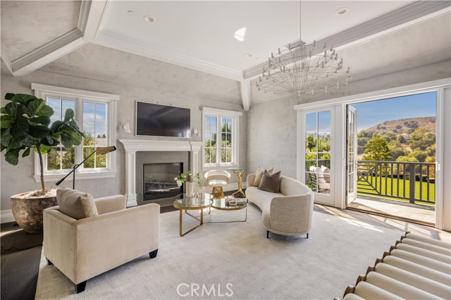 24200 HIDDEN RIDGE RD