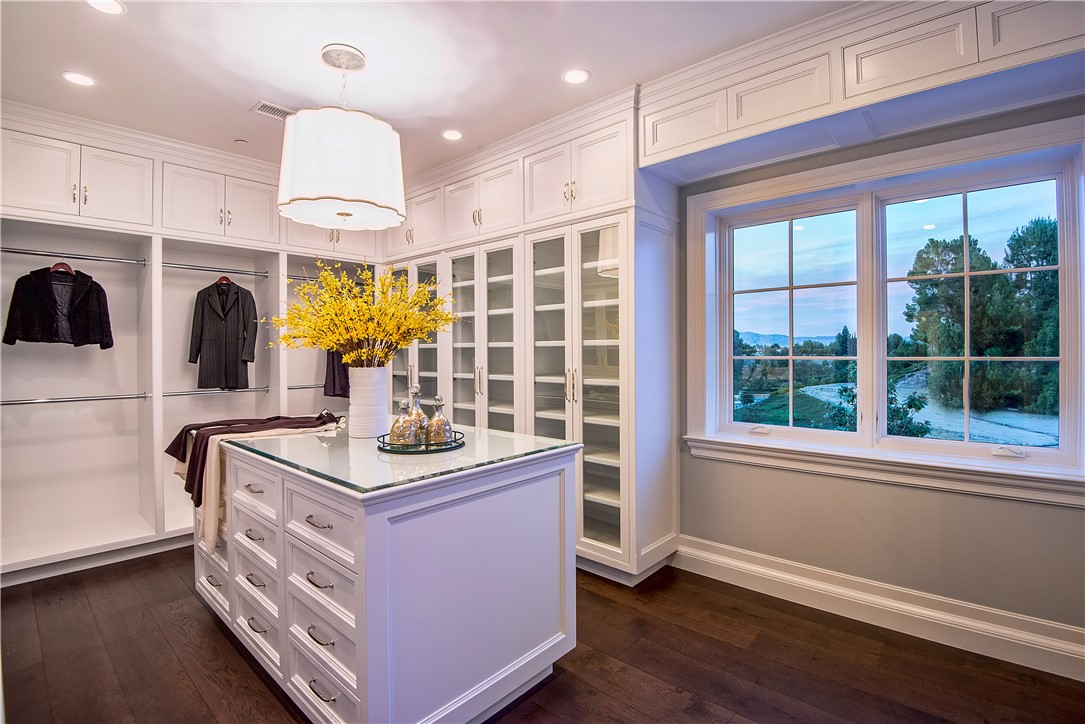 24200 HIDDEN RIDGE RD