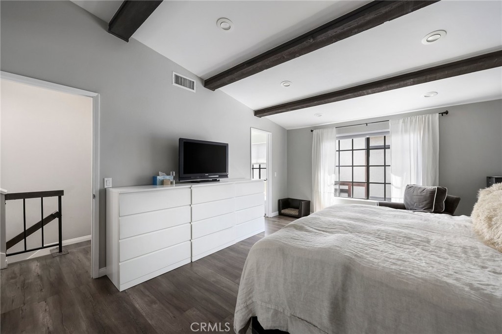 22525 Sherman Way 703