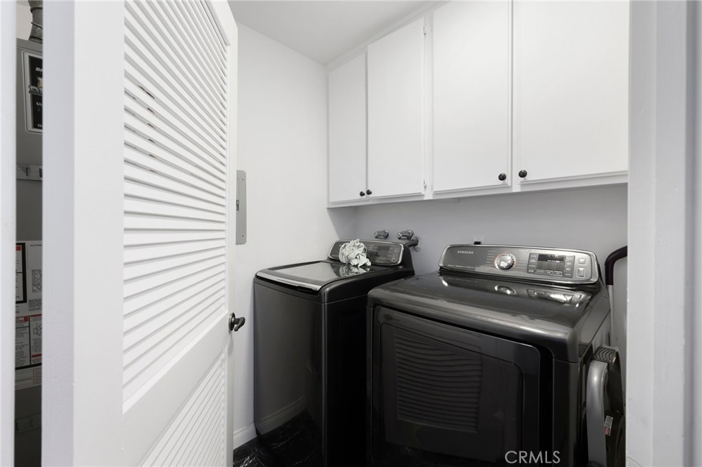 22525 Sherman Way 703