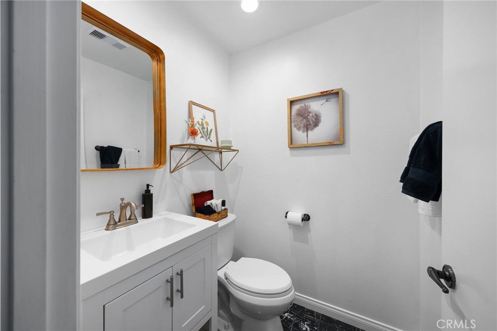 22525 Sherman Way 703