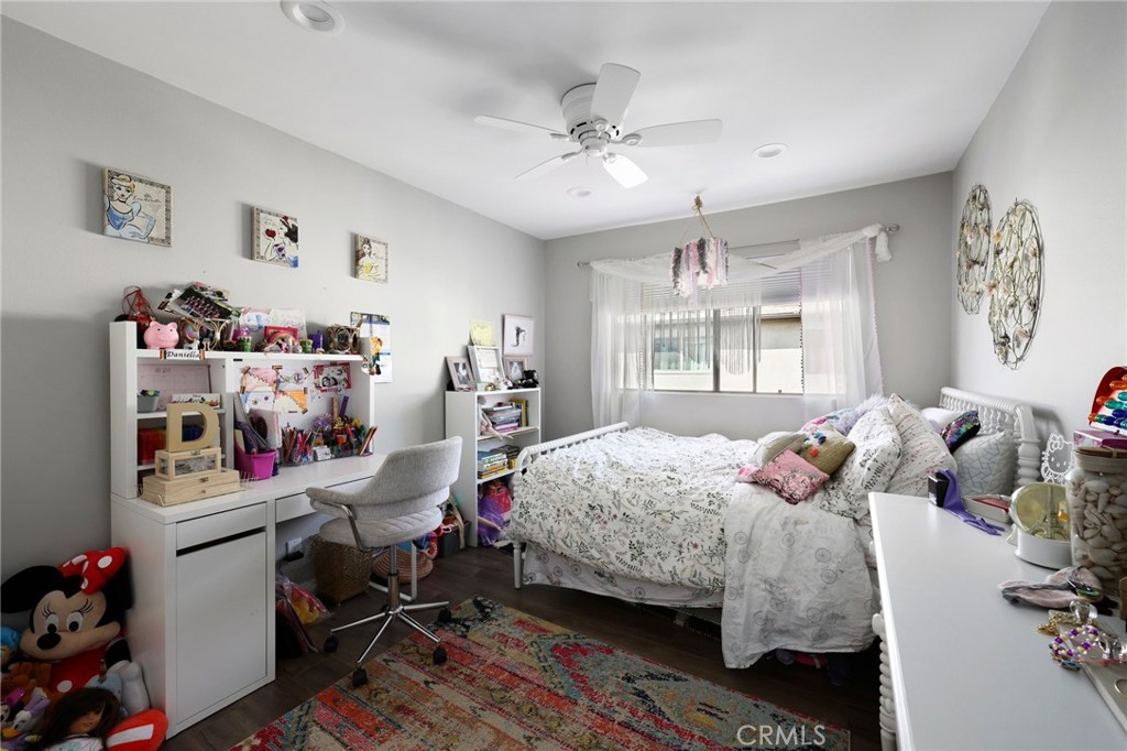 22525 Sherman Way 703