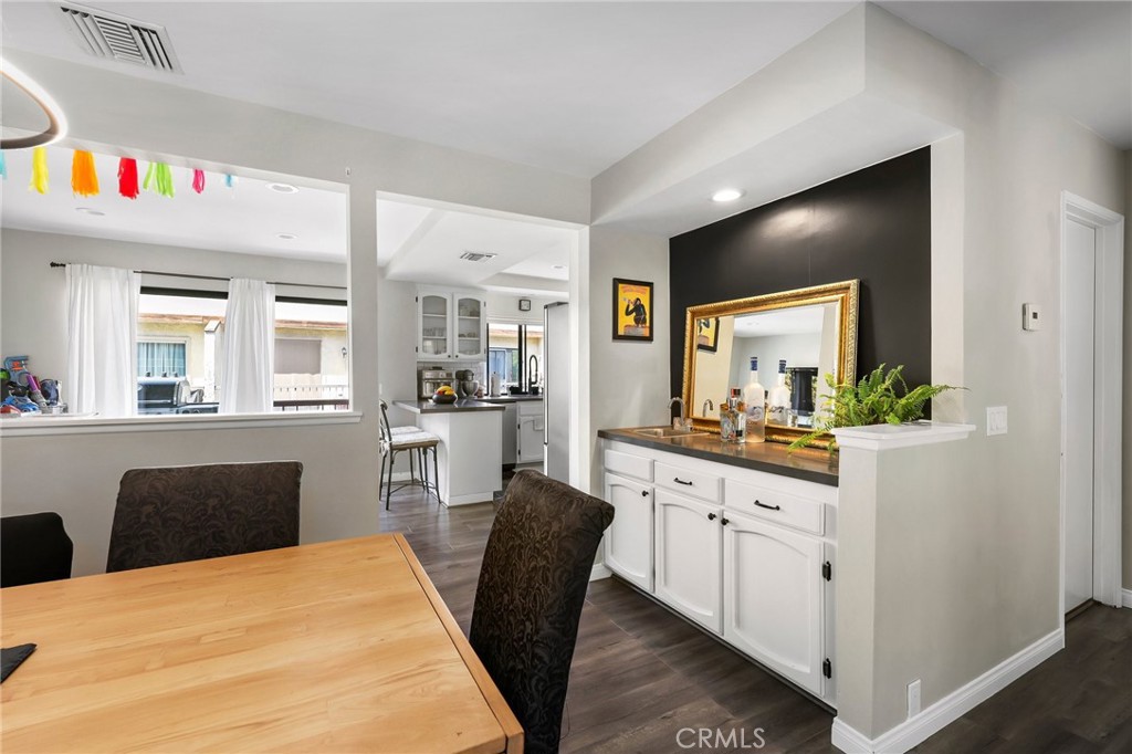 22525 Sherman Way 703