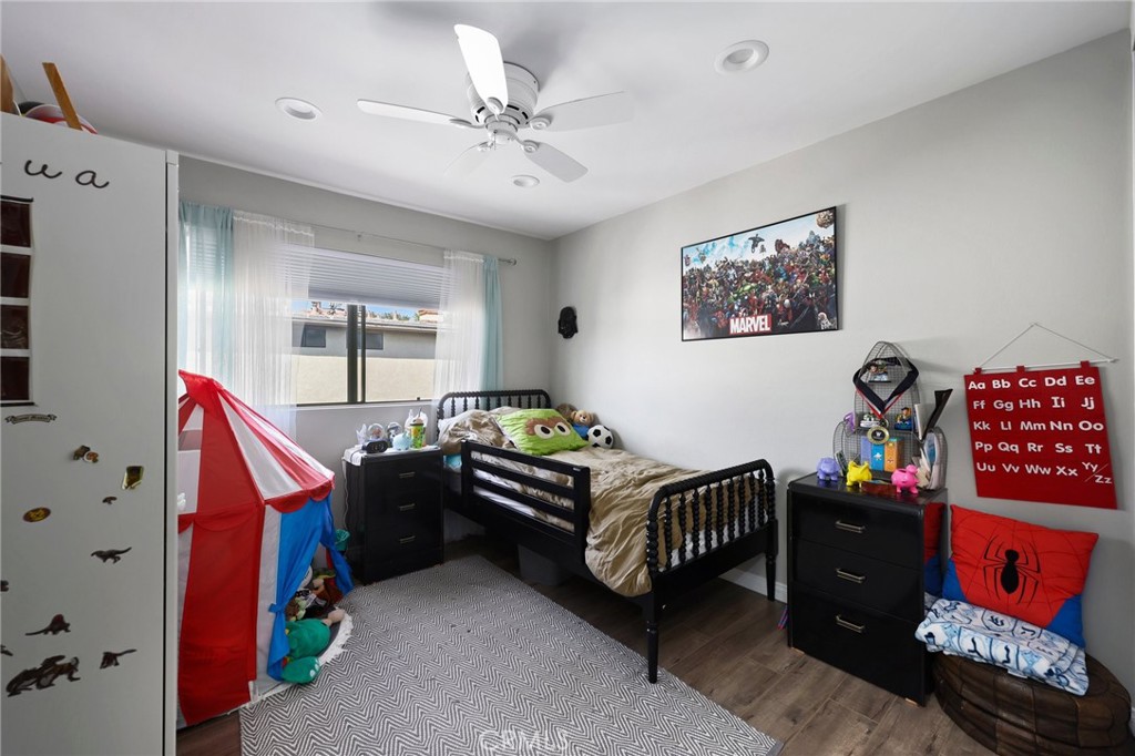 22525 Sherman Way 703