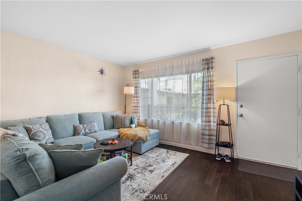 312 N Louise Street 210