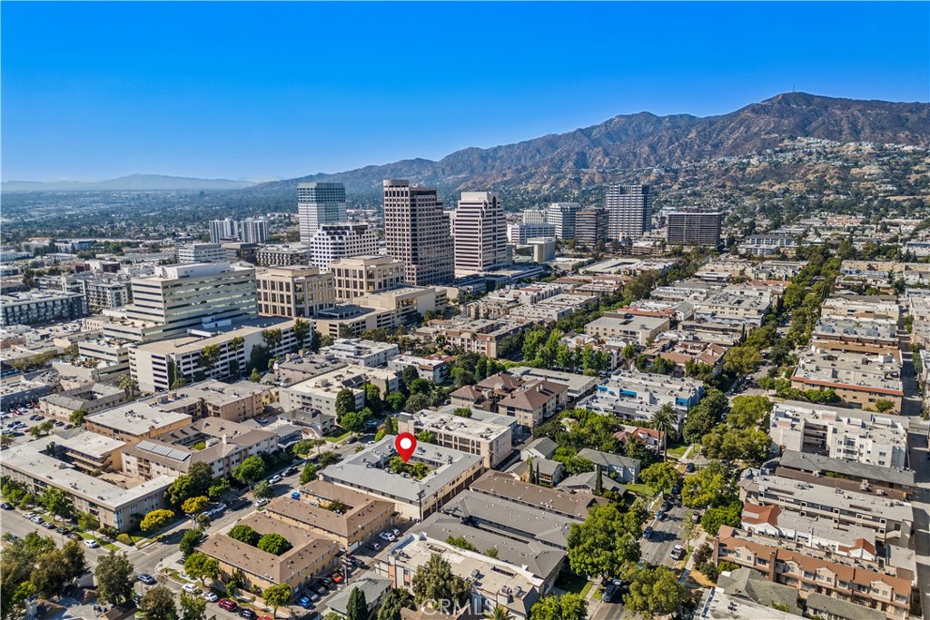 312 N Louise Street 210