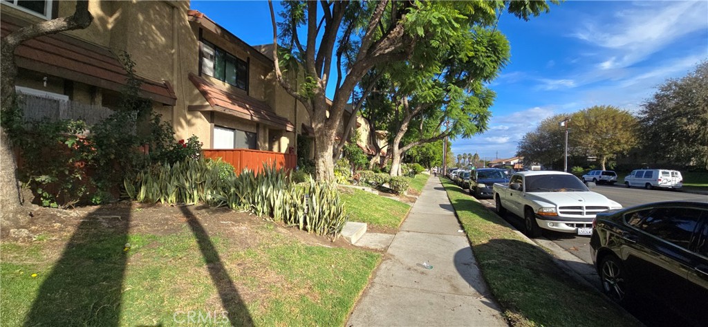 14435 Plummer Street 12