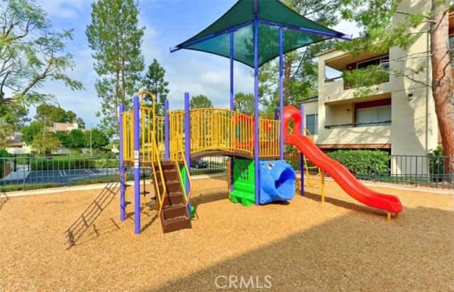 5565 Canoga AVE Unit: 120