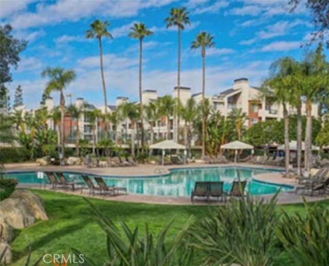 5565 Canoga AVE Unit: 120