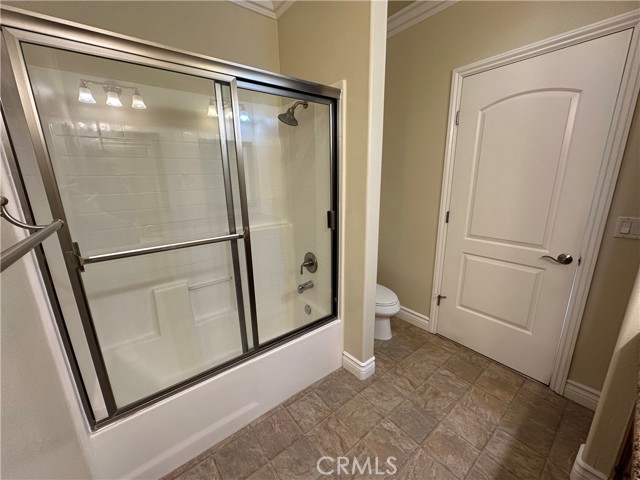 1101 East AVE Unit: 105