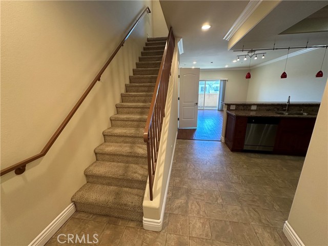 1101 East AVE Unit: 105