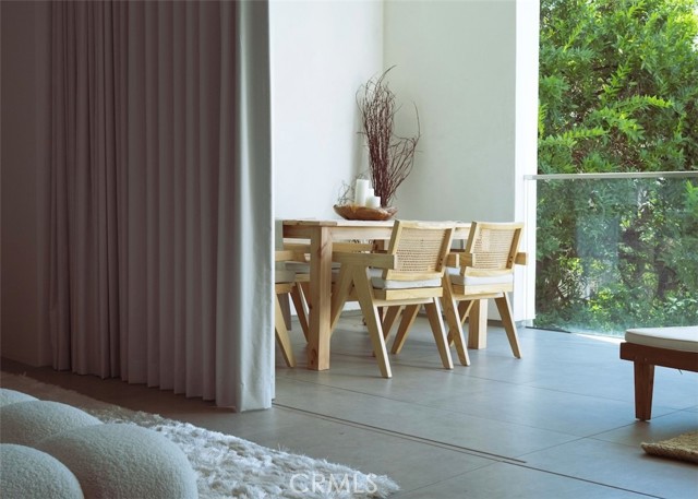 838 N Kings RD Unit: 303