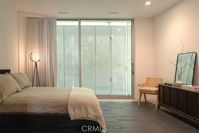 838 N Kings RD Unit: 303