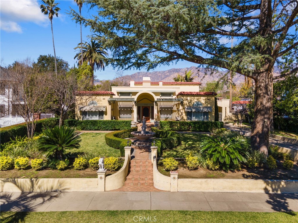 1745 E Mountain Street