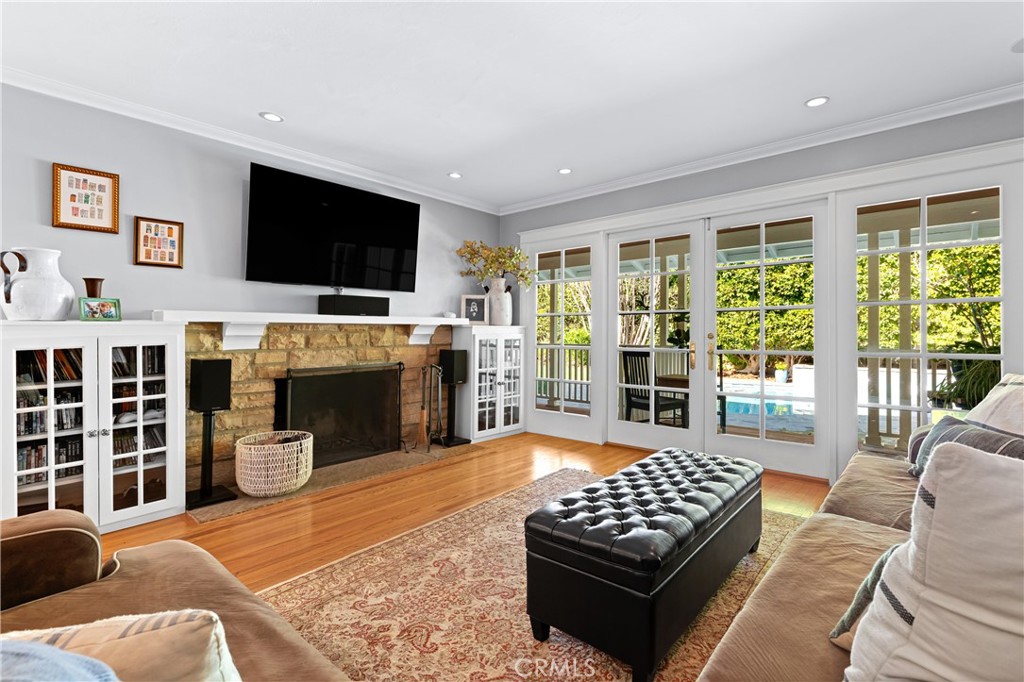3584 Woodcliff Road
