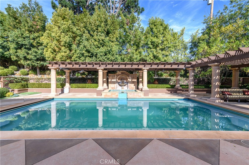 16727 Bosque Drive