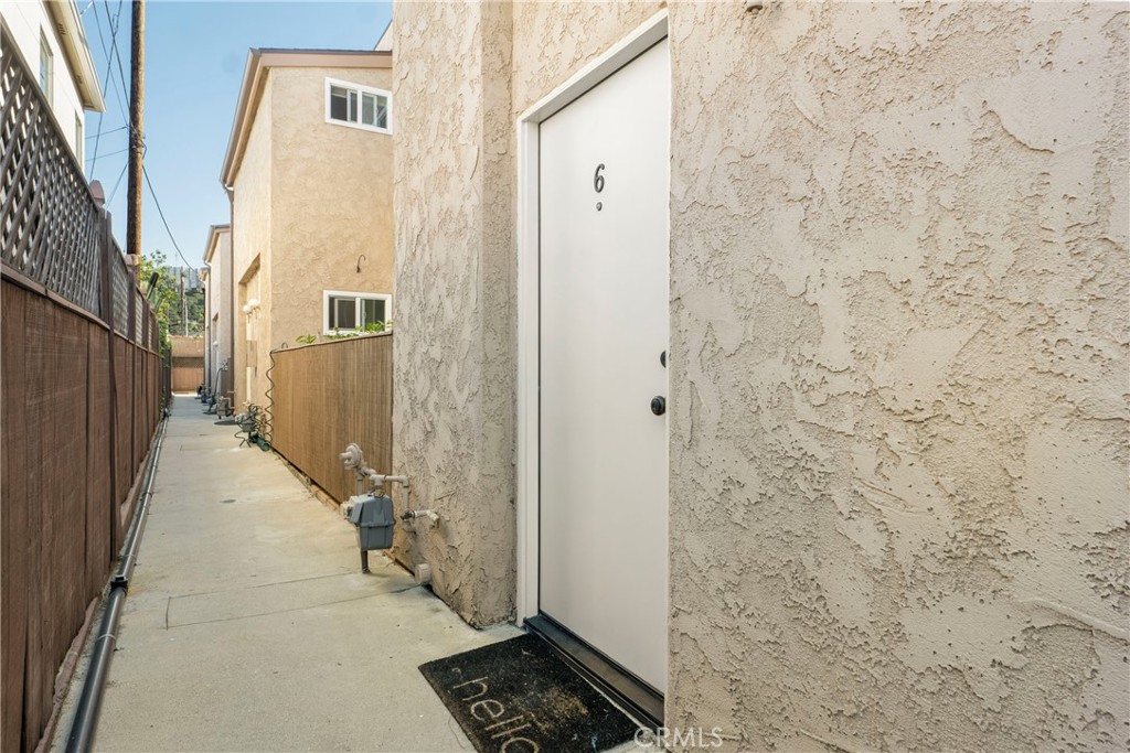 630 E Acacia Avenue 6