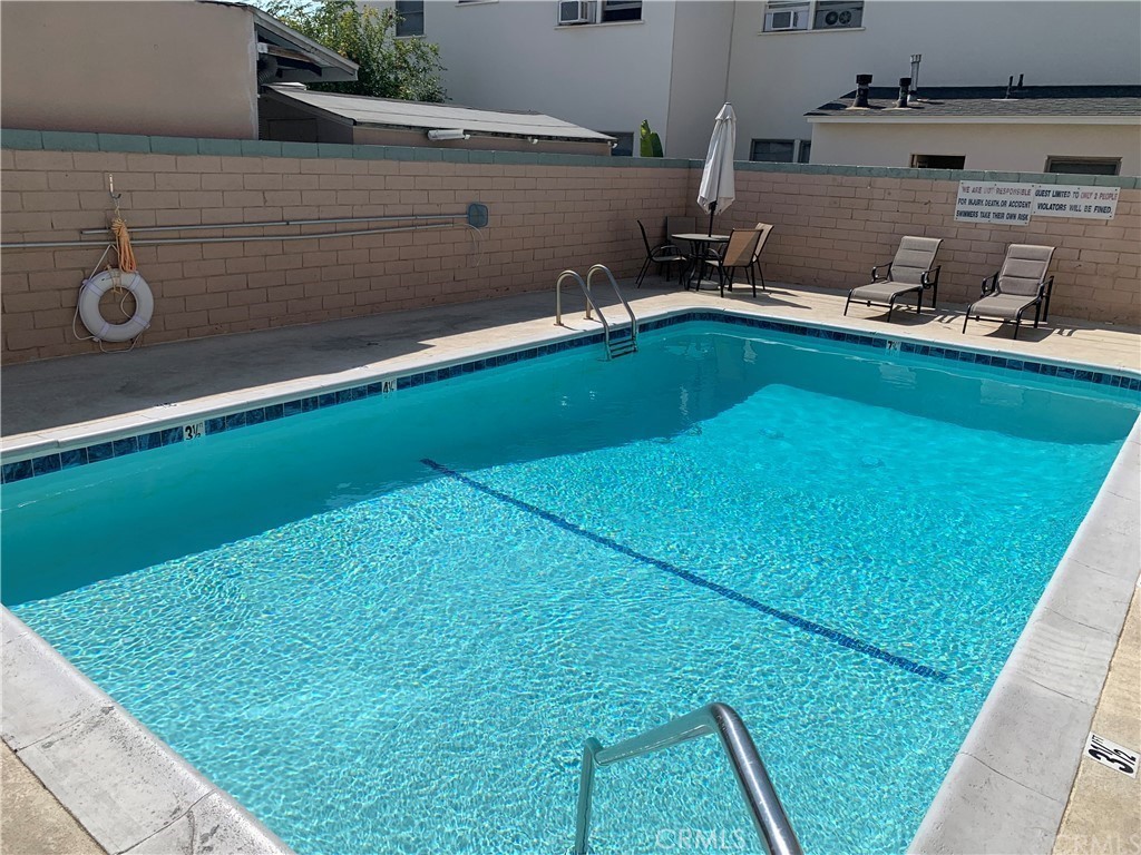 630 E Acacia Avenue 6