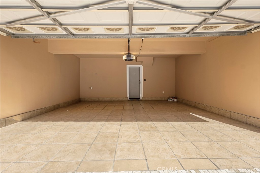 630 E Acacia Avenue 6