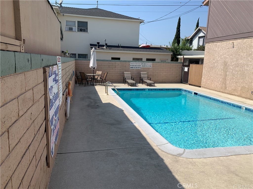 630 E Acacia Avenue 6