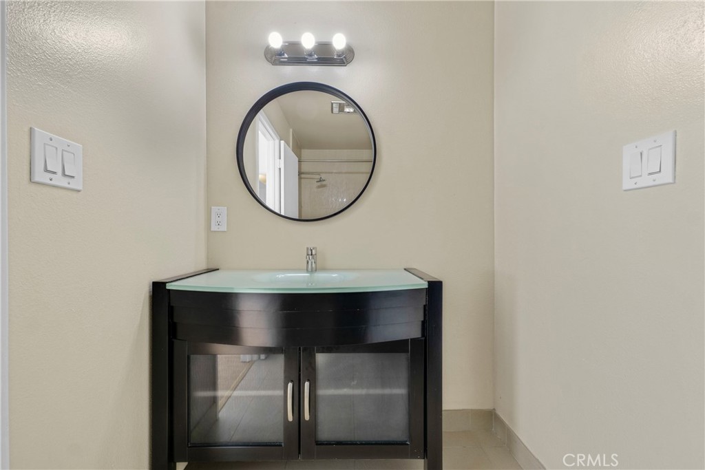 630 E Acacia Avenue 6