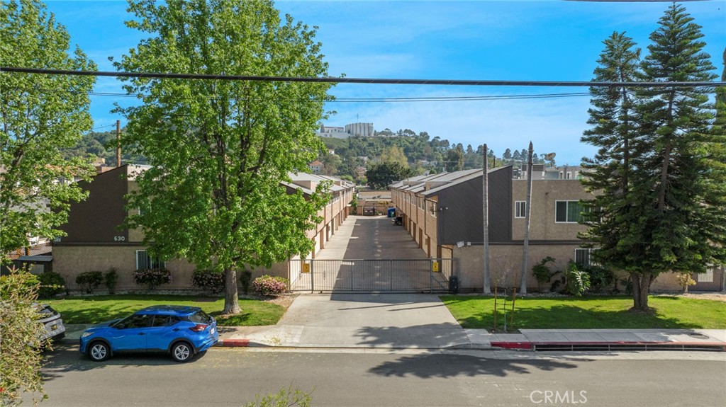 630 E Acacia Avenue 6