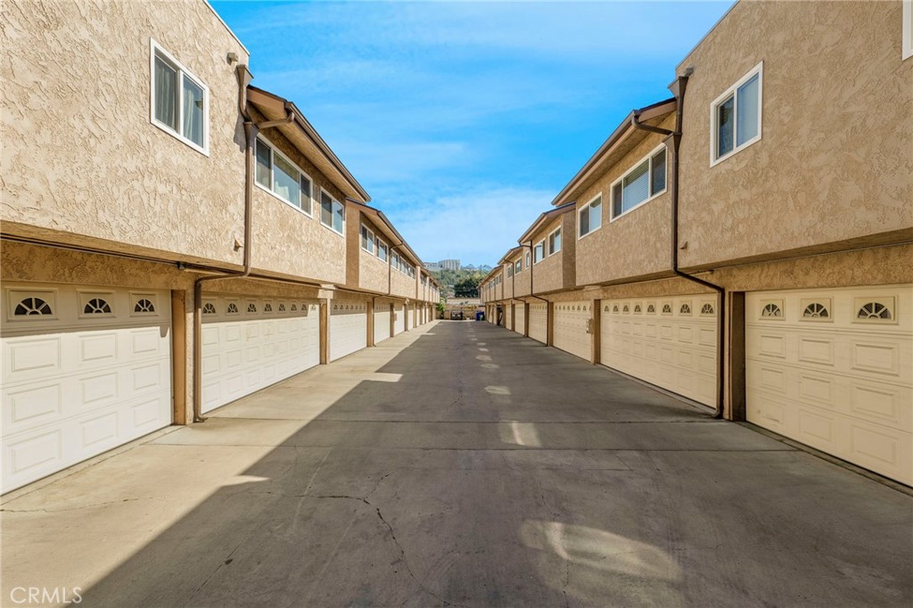 630 E Acacia Avenue 6