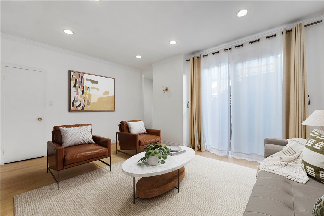 630 E Acacia Avenue 6