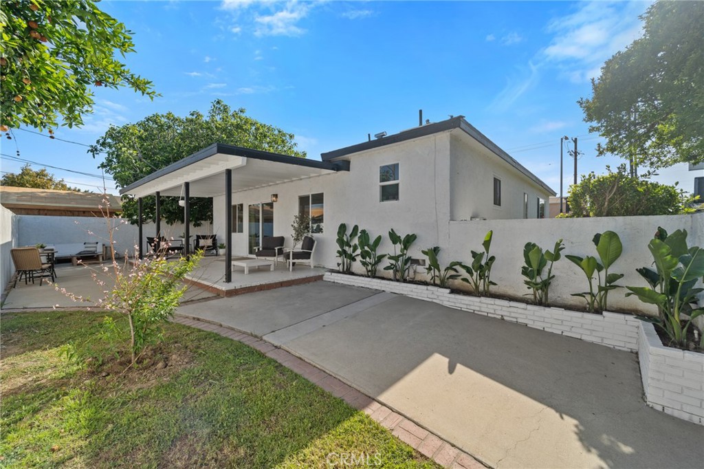 6956 Corbin Avenue