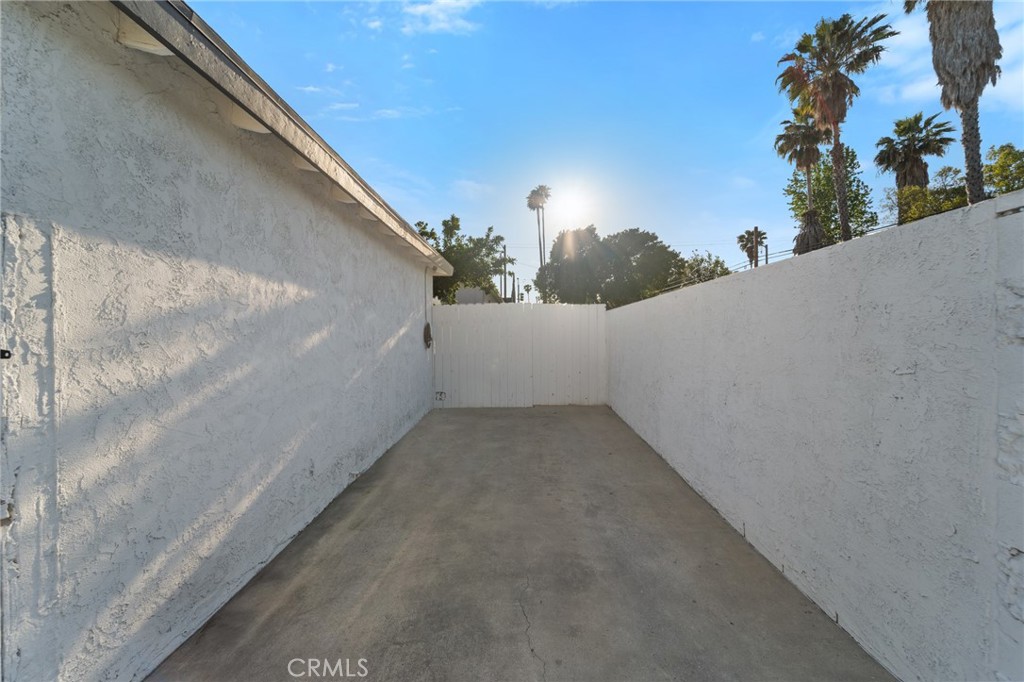 6956 Corbin Avenue