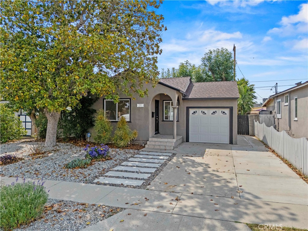 5826 Jamieson Avenue