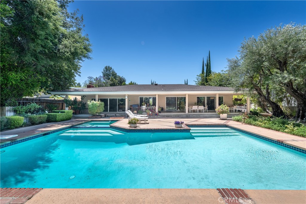 16303 Meadowridge Road