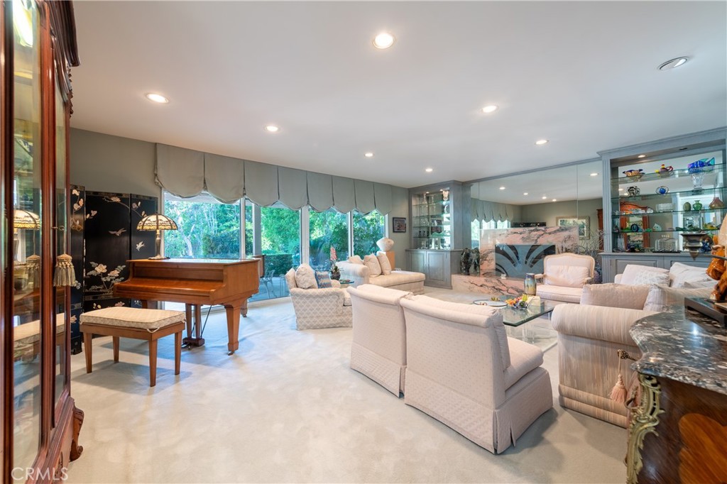 16303 Meadowridge Road
