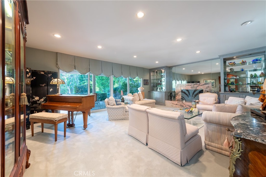 16303 Meadowridge Road