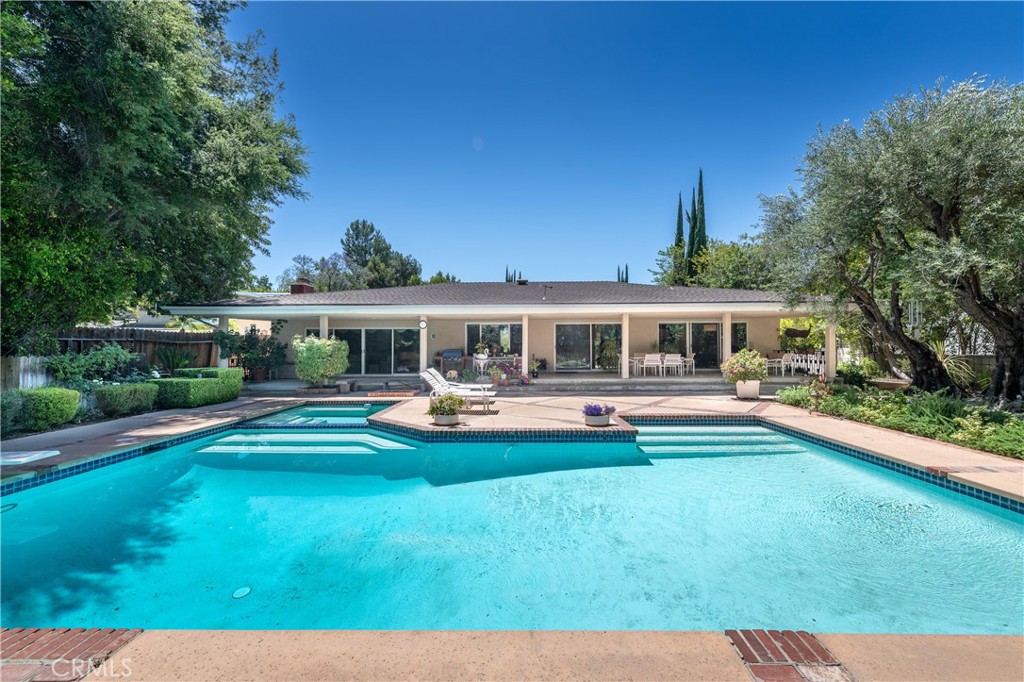 16303 Meadowridge Road