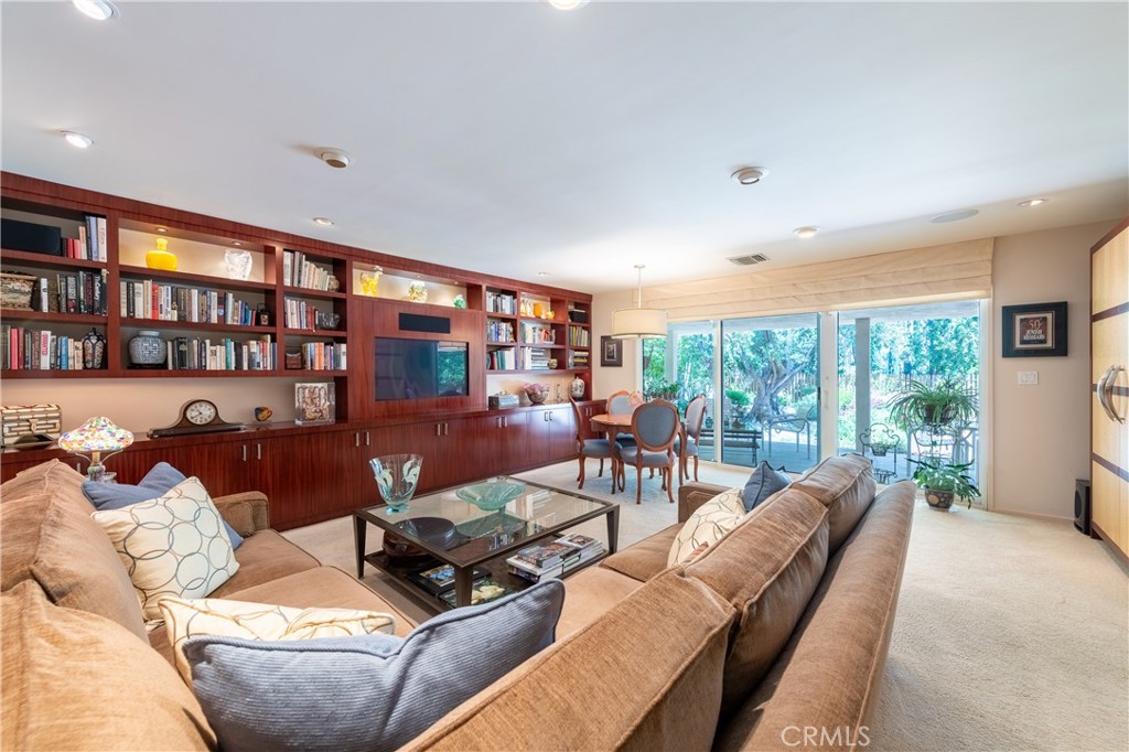 16303 Meadowridge Road