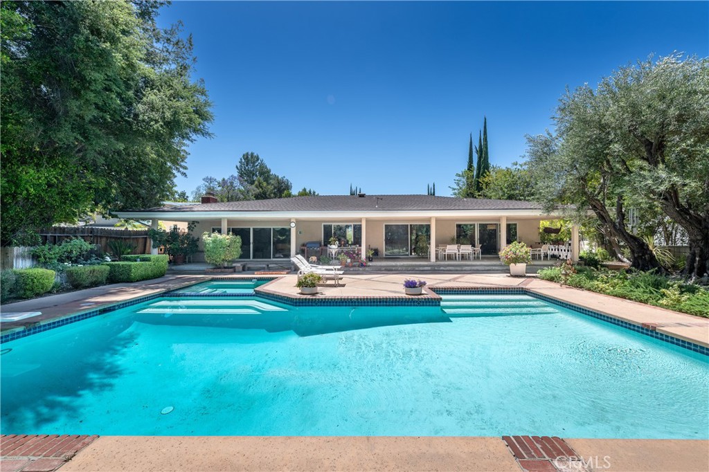 16303 Meadowridge Road