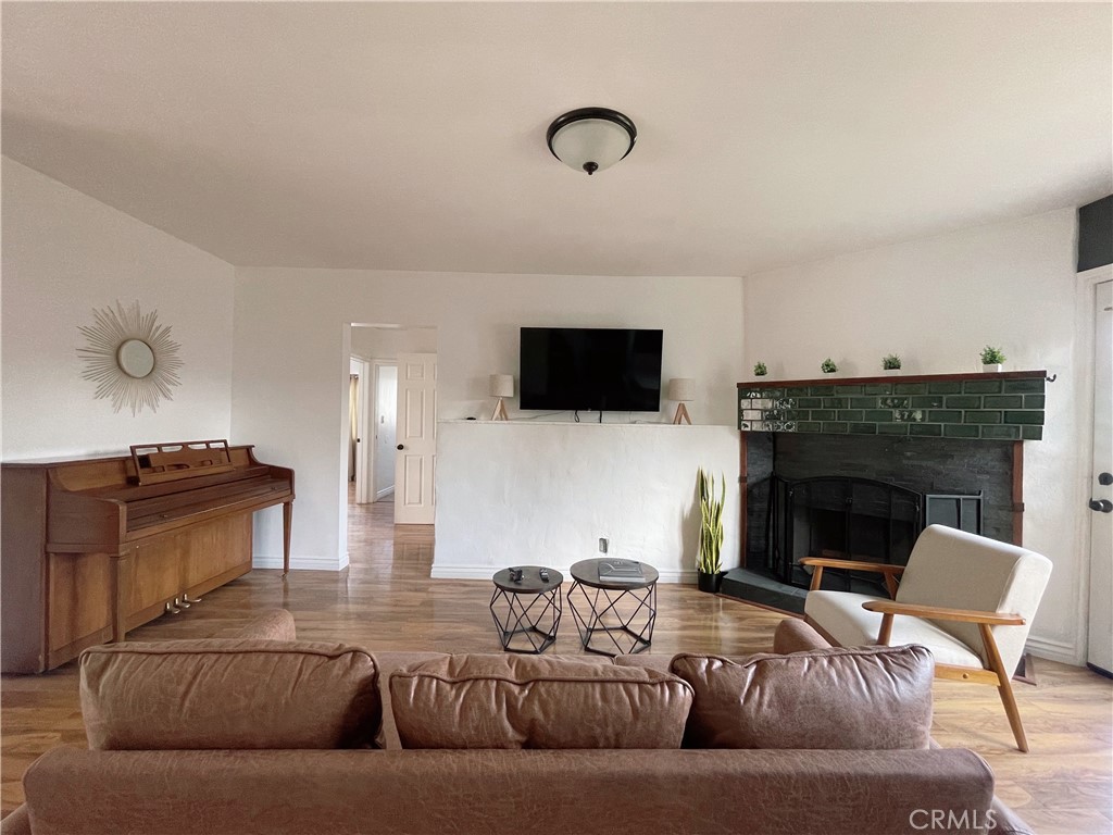 6638 Bovey Avenue