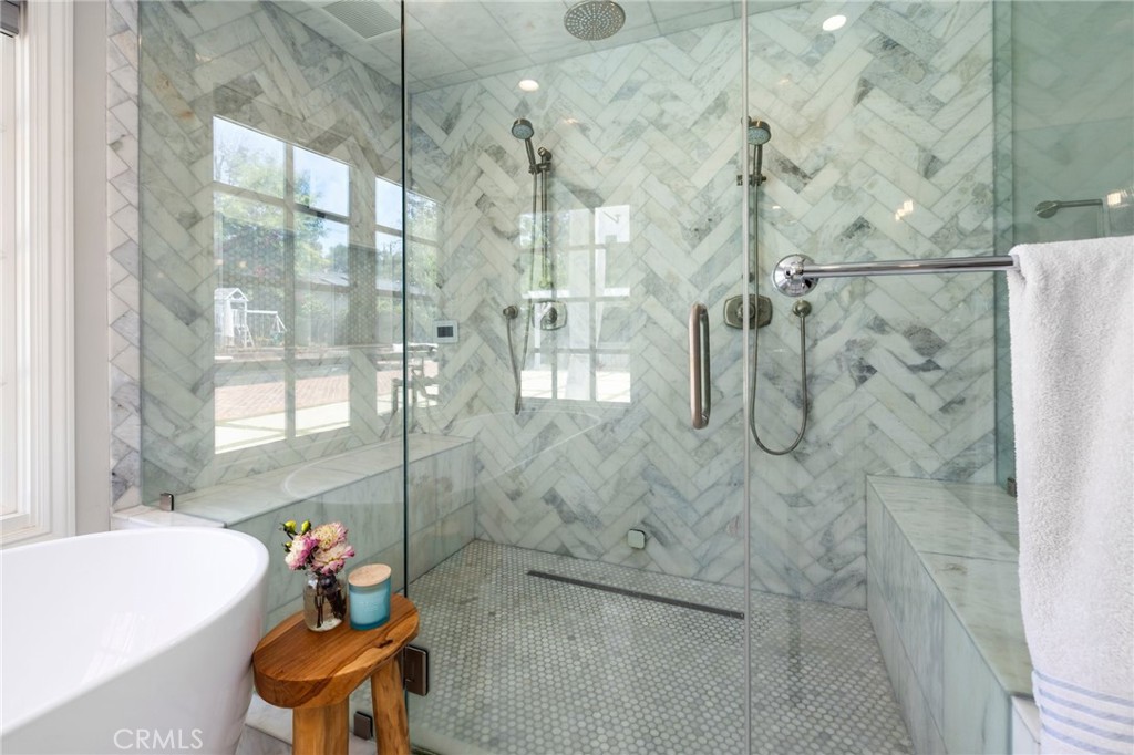 5337 Topeka Drive