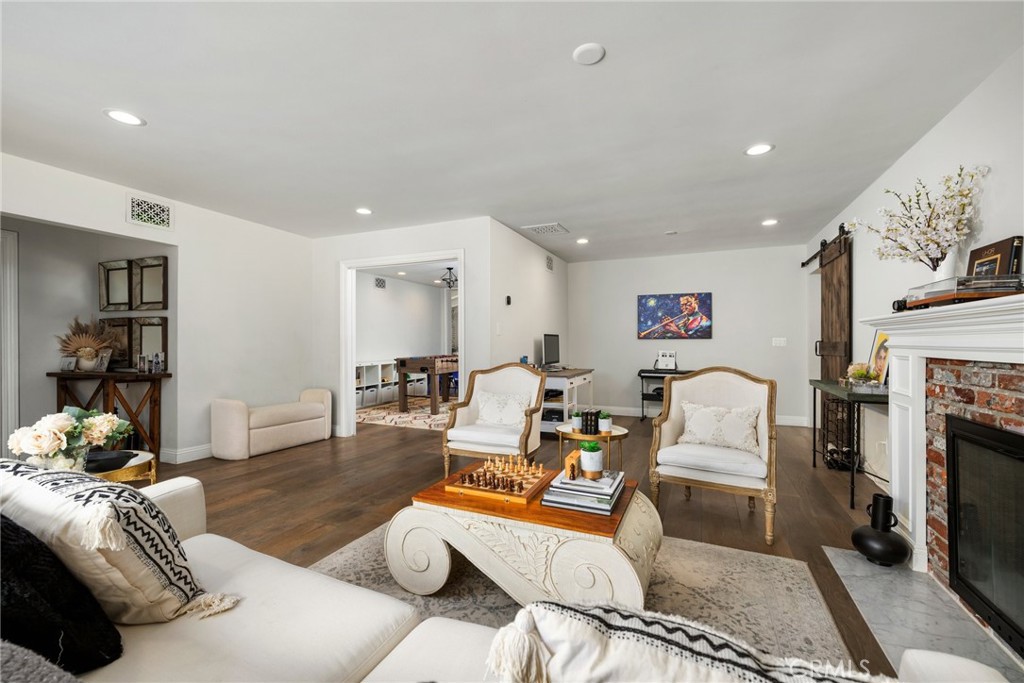 5337 Topeka Drive