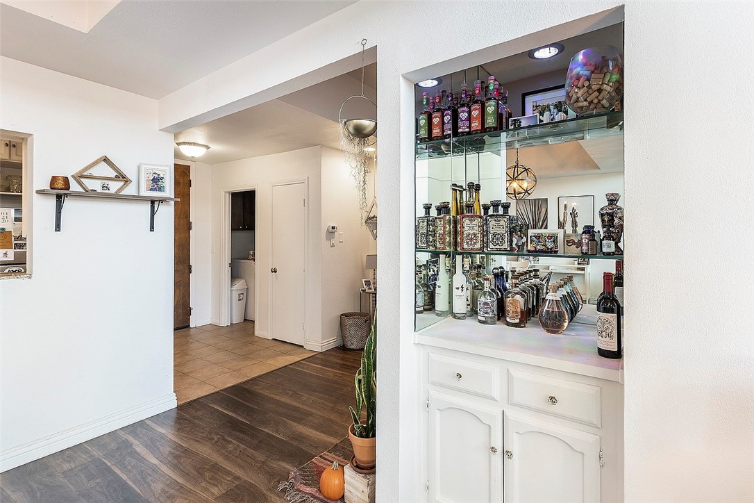 1880 Veteran Avenue 306