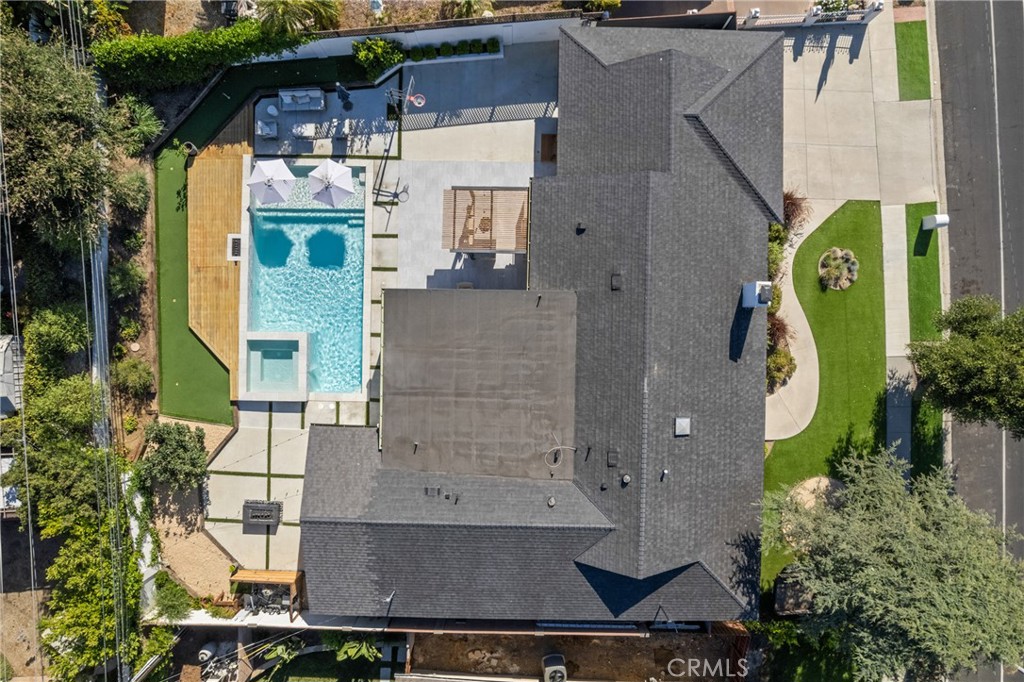 240 W Gainsborough Road