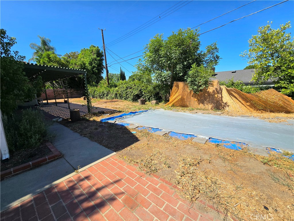 6111 Goodland Avenue