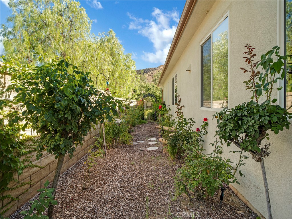 21103 Cross Creek Drive