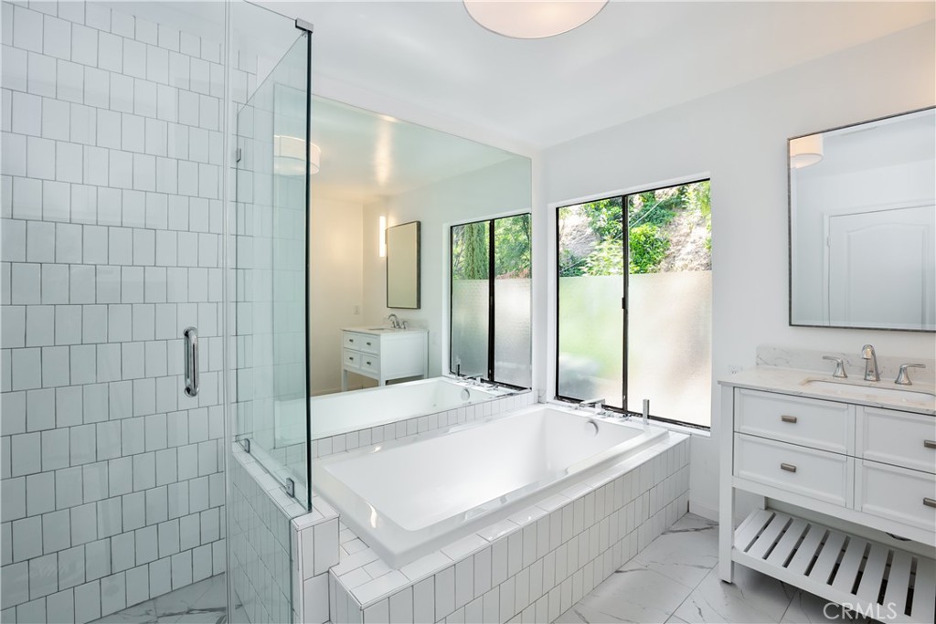 5219 San Feliciano Drive