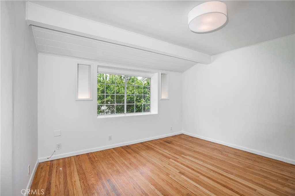 5219 San Feliciano Drive